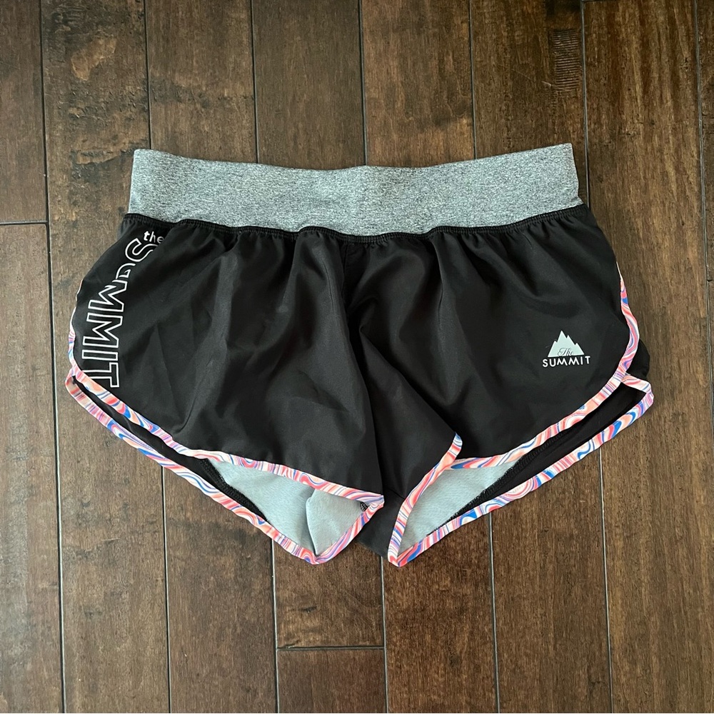 VARSITY SPORT Summit 2019 Shorts